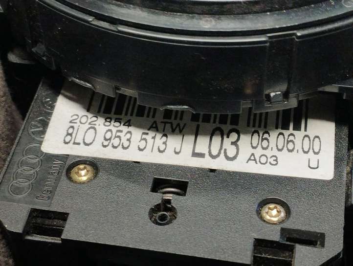 Skoda Fabia Mk1 (6Y) (1999 - 2007)  8L0953513J Комплект ручек