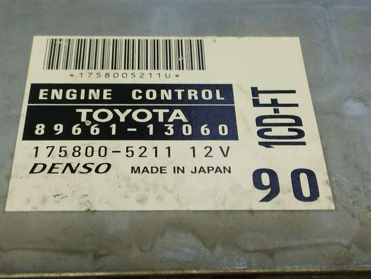 Toyota Corolla Verso E121 (2001 - 2004)  8966113060 Блок управления двигателя