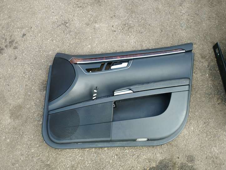Mercedes-Benz S W221 (2005 - 2013)   Комплект отделки дверей
