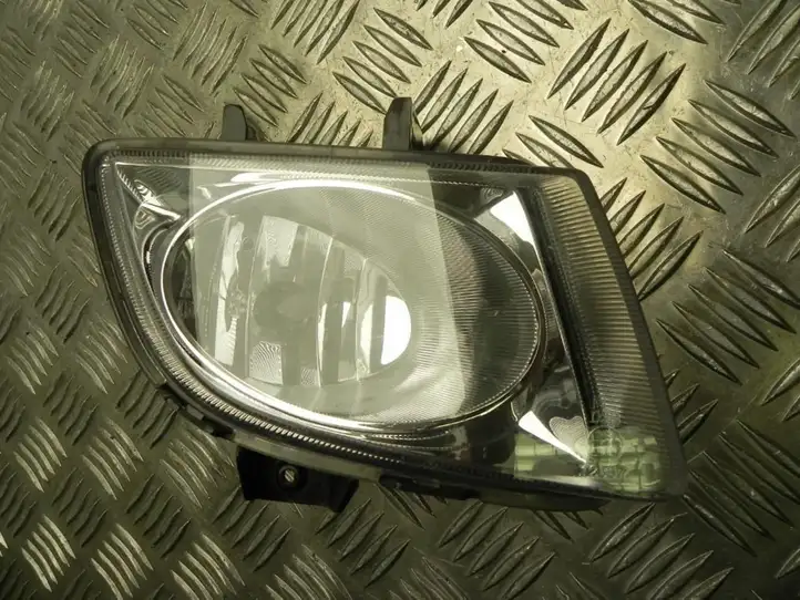 Hyundai i30 (2007 - 2012) 17128702 Передняя противотуманная фара — фото 1