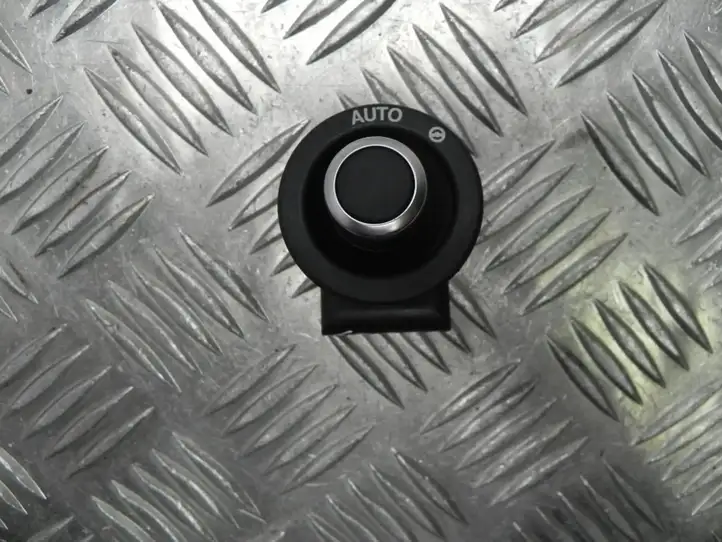 Land Rover Range Rover L405 (2012 - 2017) CPLA6465BA Кнопка стеклоподъемников — фото 1