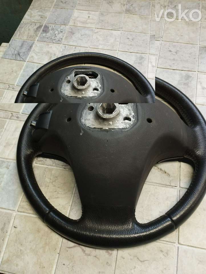 Volvo V50 (2004 - 2008)  8687337 Руль