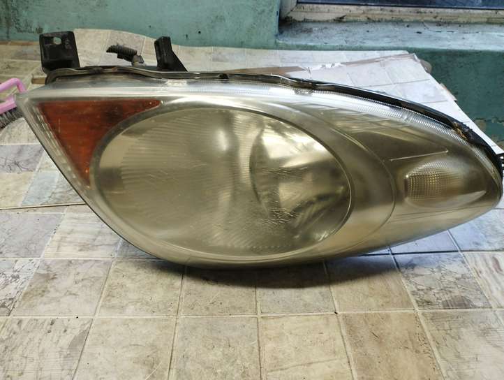 Nissan Note (E11) (2006 - 2014)  260609U100 Передняя фара
