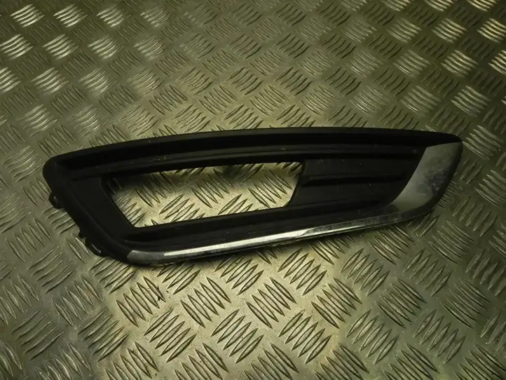 Ford Focus (2011 - 2015) F1EB15A298B Передняя решетка — фото 1