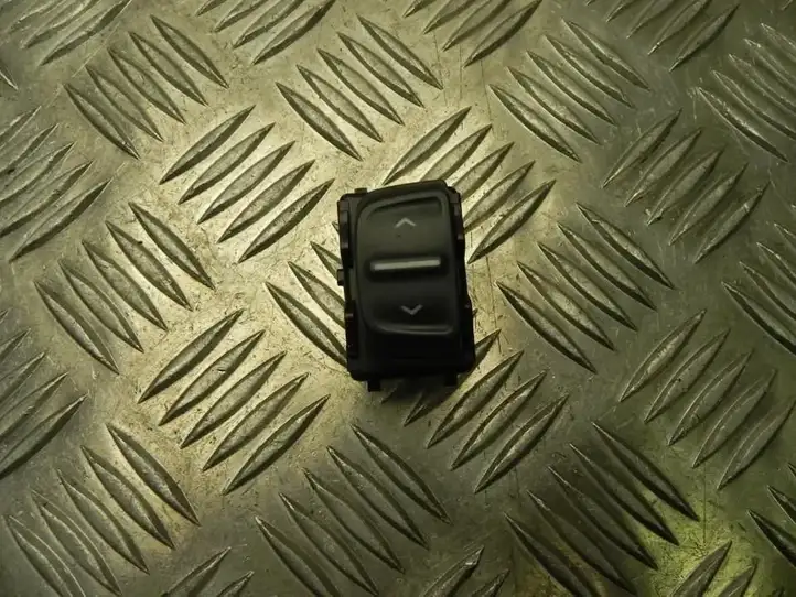 Dacia Sandero (2012 - 2016) 254214937R Блок кнопок стеклоподъемников — фото 1