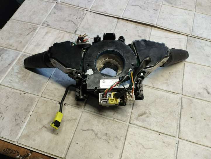 Nissan Note (E11) (2006 - 2014)  47945ED210 Комплект ручек