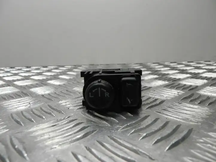 Nissan Qashqai (2006 - 2010) GFY Блок кнопок стеклоподъемников — фото 1