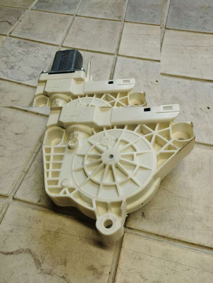 Audi A6 (2011 - 2014)  8K0959812A Механизм подъема окон задней двери