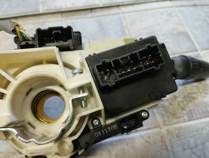 Honda FR-V (2004 - 2009)  051130B Комплект ручек