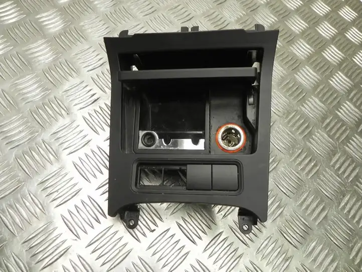 Volkswagen Golf V (2003 - 2009) 1K0857961 Пепельница — фото 2