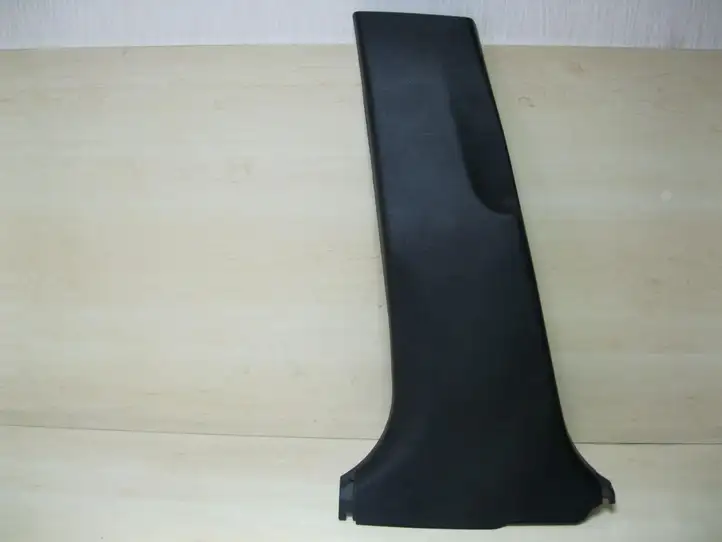 Toyota Yaris (2009 - 2012) 624140D190 Нижняя обшивка стойки B — фото 1
