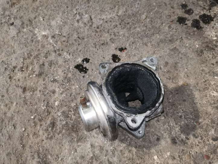 Audi A3/S3 8P (2003 - 2005)  038131501AN Клапан EGR