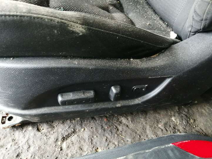 Hyundai i40 (2011 - )   Комплект салона