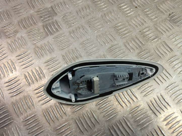 BMW X3 G01 (2018 - )  8794263 Антенна (антенна GPS)
