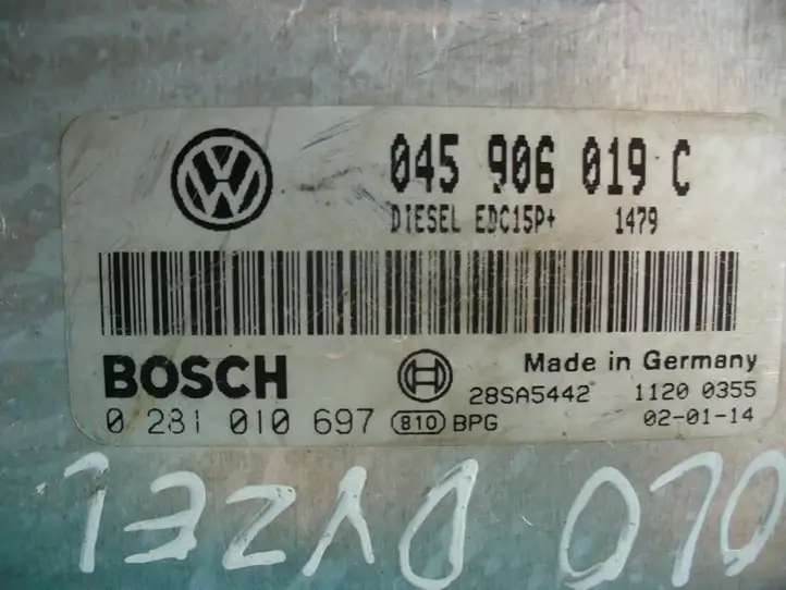 Volkswagen Polo (2001 - 2005) 045906019C Прочие блоки управления — фото 2