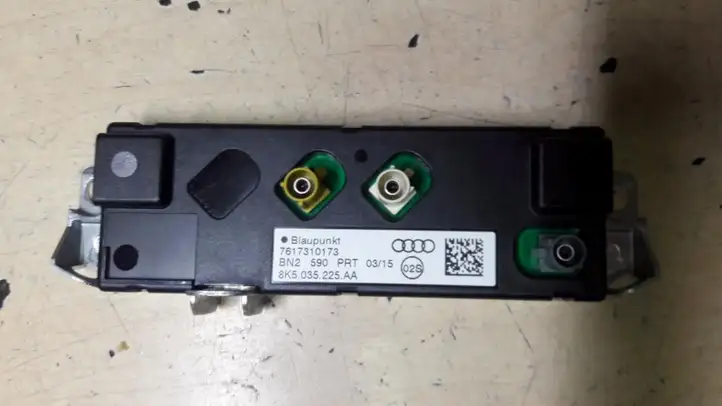 Audi A4 S4 B8 8K (2011 - 2015) 8K5035225AA Усилитель антенны — фото 1