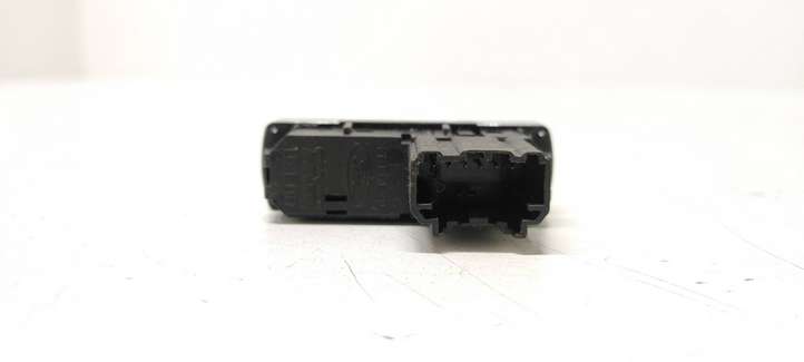Ford Mondeo Mk III (2000 - 2007)  4S7T18K574AB Включатель обогрева стекла с помощью электричества