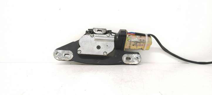 BMW 5 E39 (1996 - 2003)  67148362371 Притягиватель задней крышки