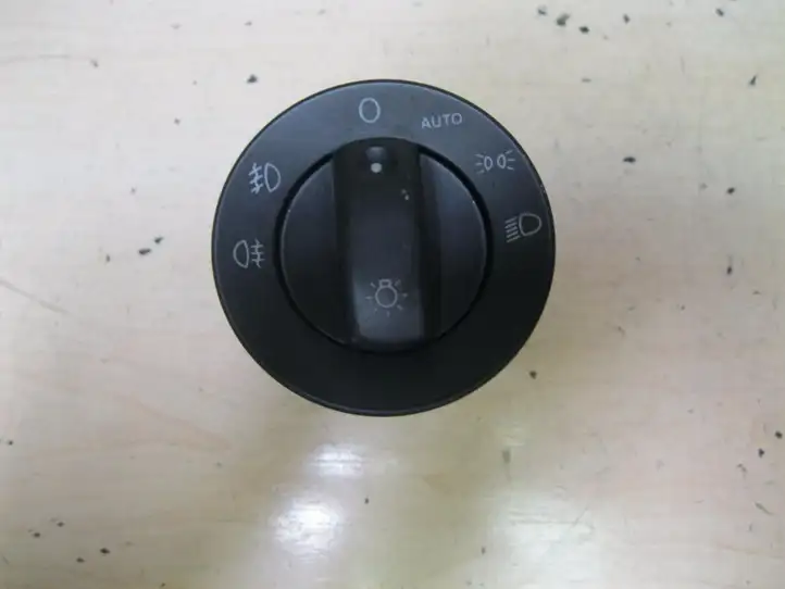 Seat Exeo (3R) (2008 - 2013) 3R0941531A Включатель фонарей — фото 1