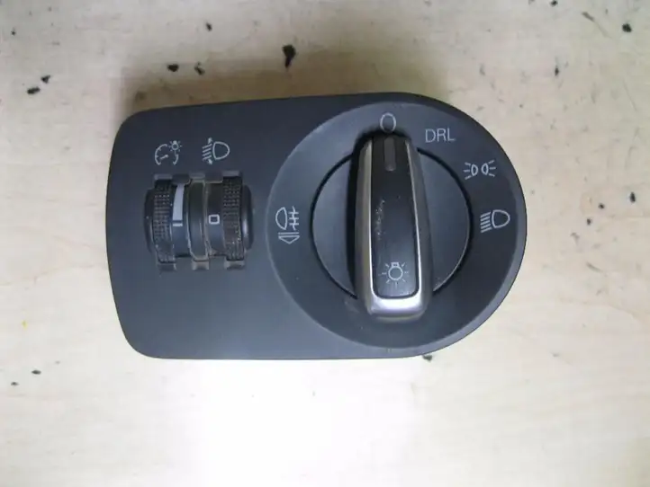 Audi A3/S3 8P (2008 - 2013) 8P2941531BC Включатель фонарей — фото 1