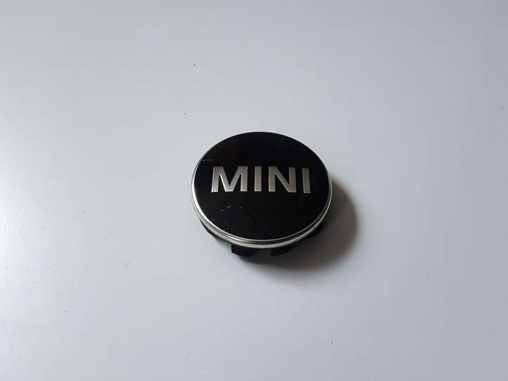 Mini Countryman (2016 - 2020)  6857149 Заводская крышка (крышки) от центрального отверстия колеса