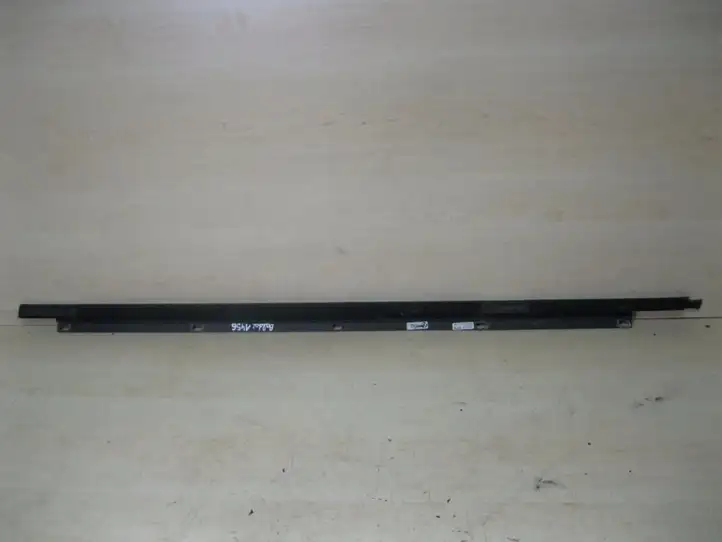 Volkswagen Jetta V (2005 - 2010) 1K5839476D Молдинги задней двери — фото 4