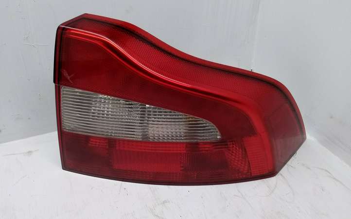 Volvo S80 (2004 - 2006)  162516 Задний фонарь в кузове