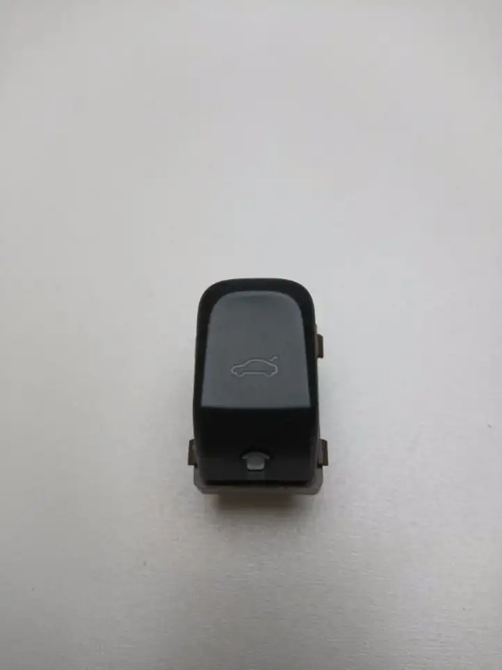 Audi A5 8T 8F (2007 - 2011) 8K0959831 Кнопка закрытия крышки багажника — фото 1