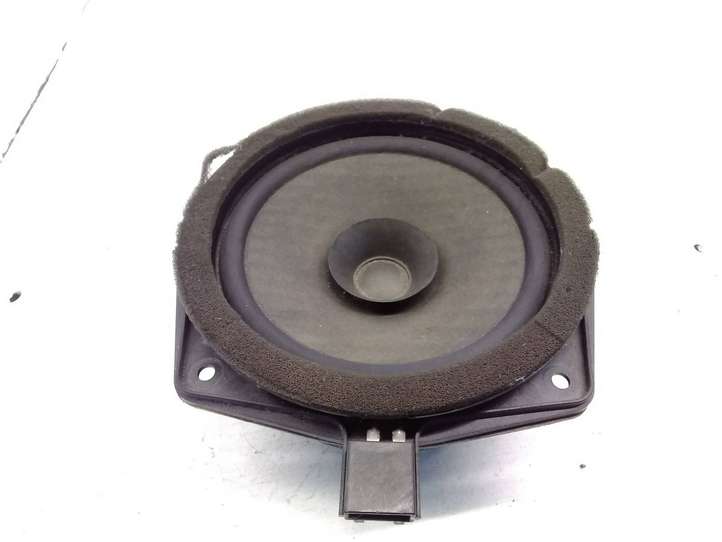 Hyundai Tucson JM (2004 - 2009)  963302F00 Громкоговоритель (громкоговорители) в передних дверях