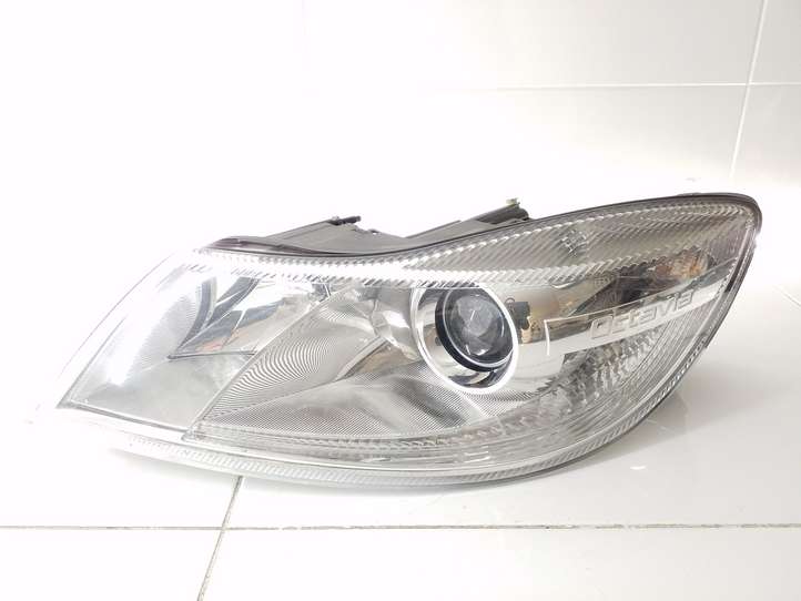 Skoda Octavia Mk2 (1Z) (2004 - 2013)  1Z1941015F Передняя фара