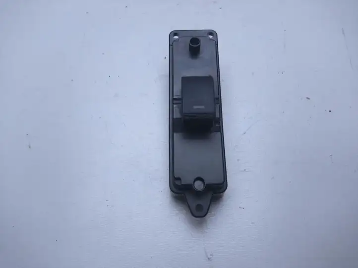 Mazda 6 (2007 - 2009) GS1E66380GS1E66380 Блок кнопок стеклоподъемников — фото 1