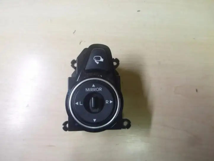 Hyundai i40 (2011 - ) 39R4801230 Кнопка стеклоподъемников — фото 3