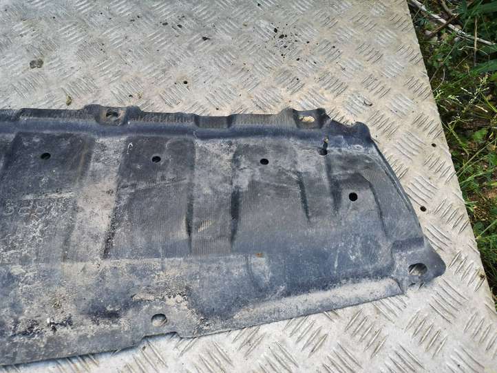 Toyota Prius (XW20) (2003 - 2009)  5144747010 Защита дна бампера