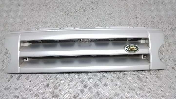 Land Rover Discovery (2004 - 2009)  DHB00027 Передняя решётка