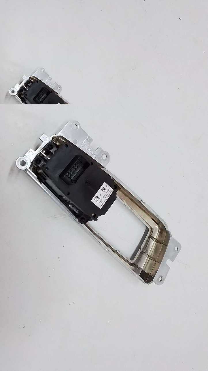BMW 7 F01 F02 F03 F04 (2008 - 2016)  9159997 Включатель ручного тормоза