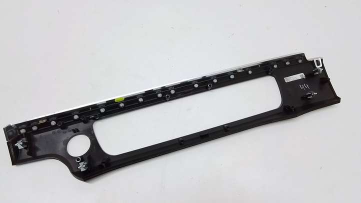 BMW 7 F01 F02 F03 F04 (2008 - 2016)  9192351 Декоративная планка