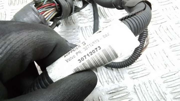 Volvo XC90 (2002 - 2006)  30712073 Проводка двигателя