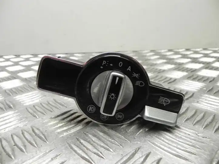 Mercedes-Benz S W221 (2005 - 2013) A2215451004 Включатель фонарей — фото 1