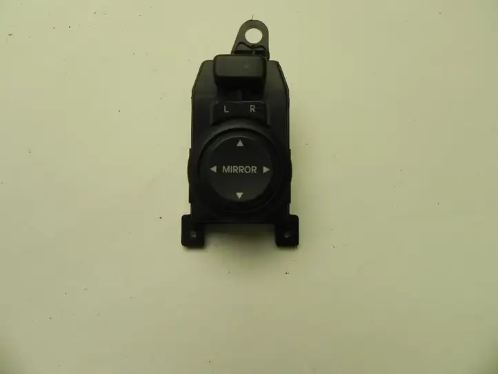 Hyundai i20 (PB PBT) (2008 - 2012) 202008323 Блок кнопок стеклоподъемников — фото 1