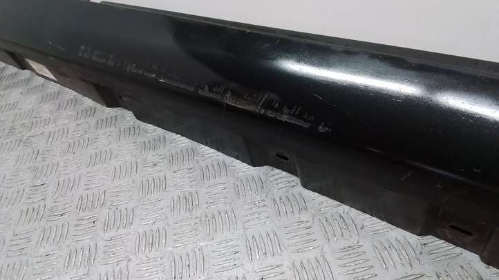 BMW 7 F01 F02 F03 F04 (2008 - 2016)  7212740 Порог