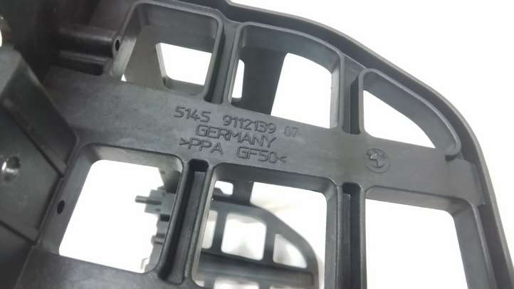 BMW 7 F01 F02 F03 F04 (2008 - 2016)  9112139 Другая деталь панели