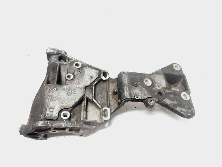 Volvo S80 (2006 - 2009)  30757329 Кронштейн