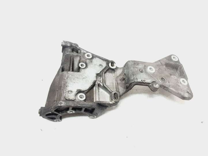 Volvo S80 (2006 - 2009)  30731516 Кронштейн