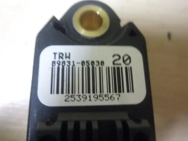 Toyota Avensis T270 (2009 - 2012) 8983105030 Датчик удара SRS — фото 3