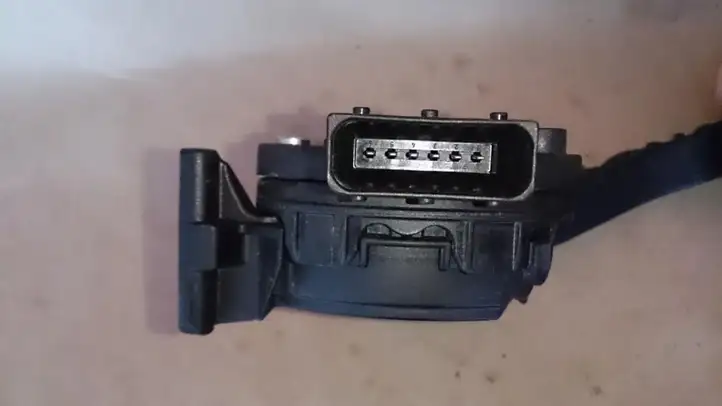 Opel Astra J (2012 - 2015) 6PV00976515 Педаль акселератора — фото 2