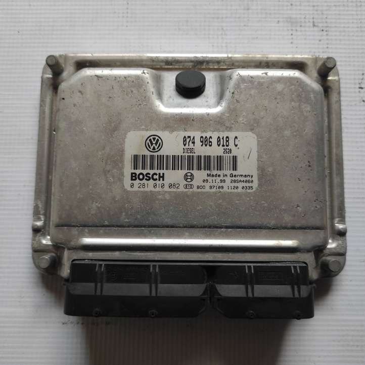 Volkswagen Transporter-Caravelle (1990 - 2003)  074906018C Комплект зажигания