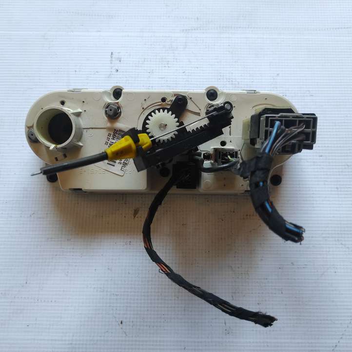 Ford Fiesta (2000 - 2005)  2S6H19980BC Блок управления кондиционера воздуха / климата/ печки (в салоне)