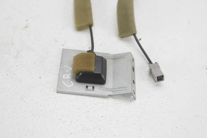 Honda CR-V (2006 - 2009)  39835-SWA-J012-M1 Антенна (антенна GPS)