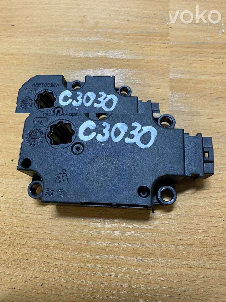 Audi A8 (2010 - 2014)  1139300856 Двигатель задвижки потока воздуха