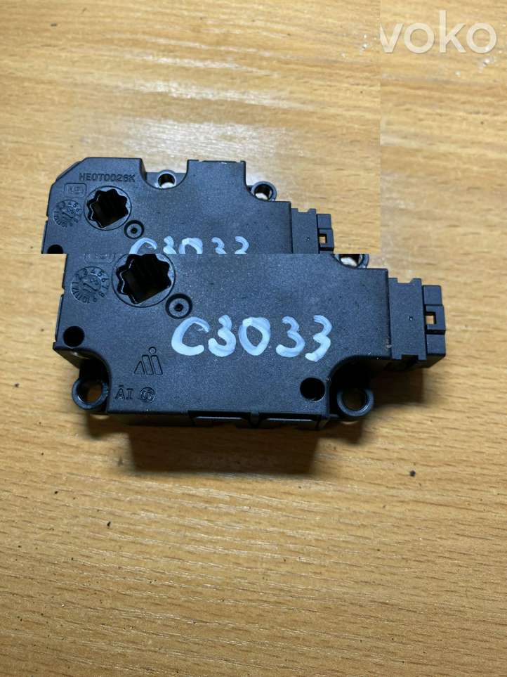 Audi A8 (2010 - 2014)  1139300857 Двигатель задвижки потока воздуха